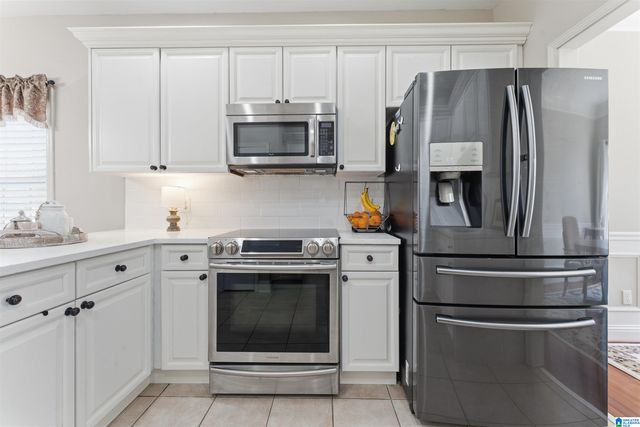 712 OLD CAHABA DRIVE, Helena, AL 35080