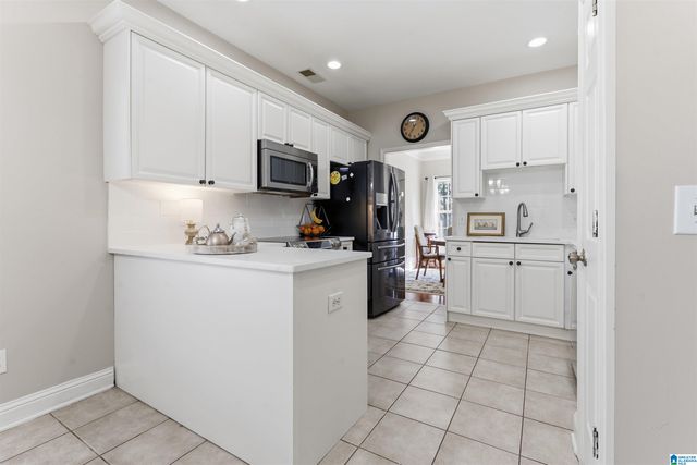 712 OLD CAHABA DRIVE, Helena, AL 35080