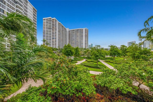 600 Three Islands Blvd 212, Hallandale Beach, FL 33009