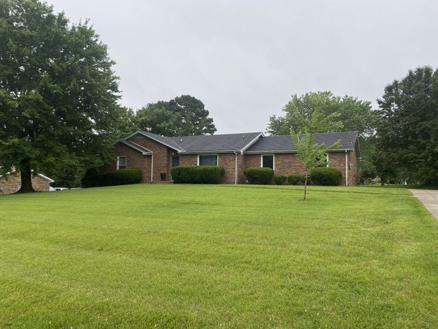 3056 Williamsburg Rd, Clarksville, TN 37043