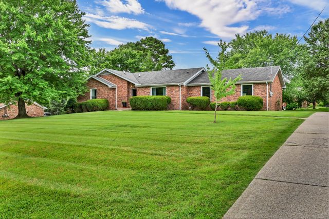 3056 Williamsburg Rd, Clarksville, TN 37043
