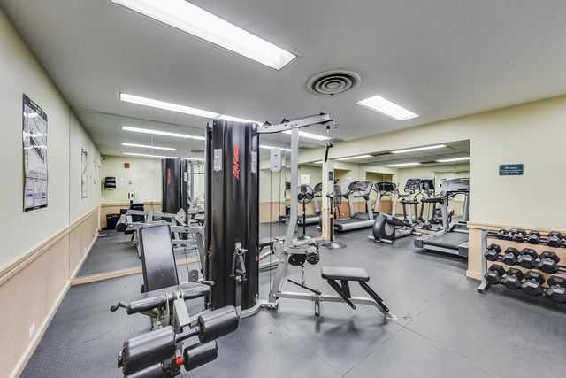 3950 N LAKE SHORE Drive 1303, Chicago, IL 60613