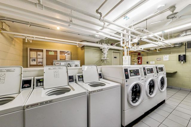 3950 N LAKE SHORE Drive 1303, Chicago, IL 60613