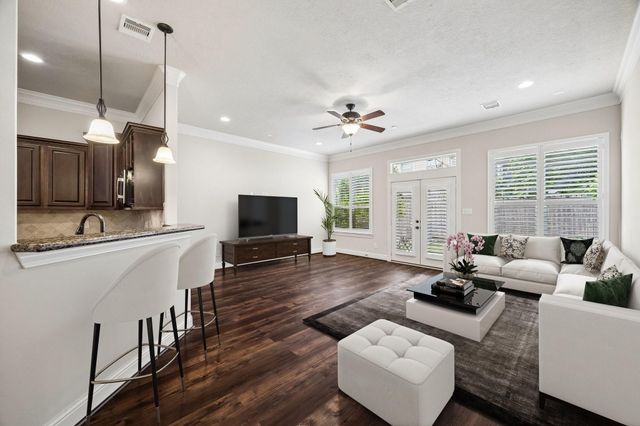 5513 Petty Street C, Houston, TX 77007