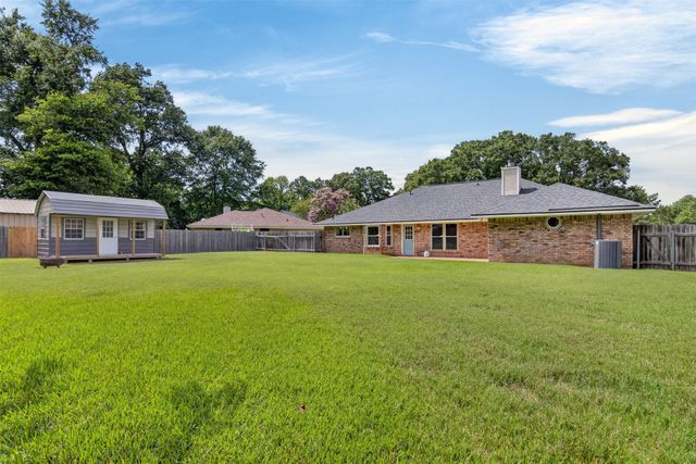 7904 Cedar Creek Circle, Haughton, LA 71037