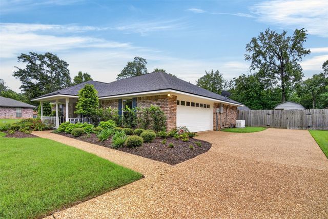 7904 Cedar Creek Circle, Haughton, LA 71037