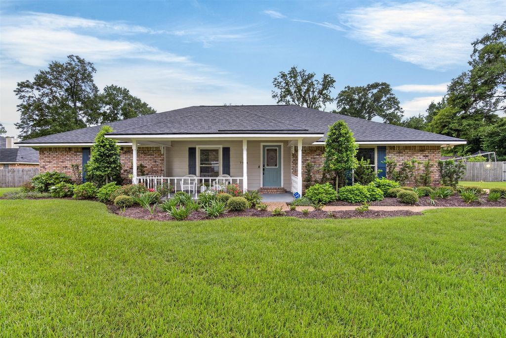 7904 Cedar Creek Circle, Haughton, LA 71037