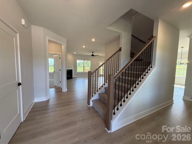 158 Kerr Walk Drive 26, Statesville, NC 28677