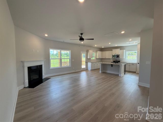 158 Kerr Walk Drive 26, Statesville, NC 28677