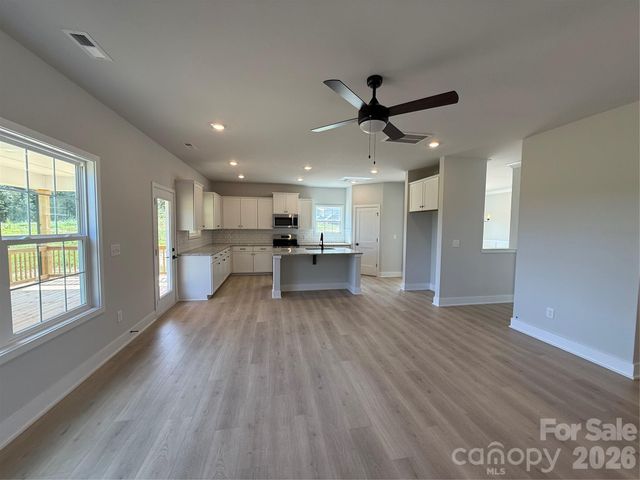 158 Kerr Walk Drive 26, Statesville, NC 28677