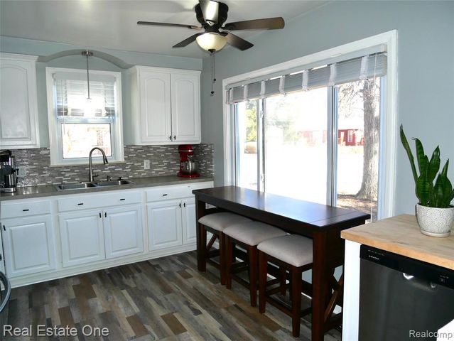 2881 Ellwood Avenue, Berkley, MI 48072