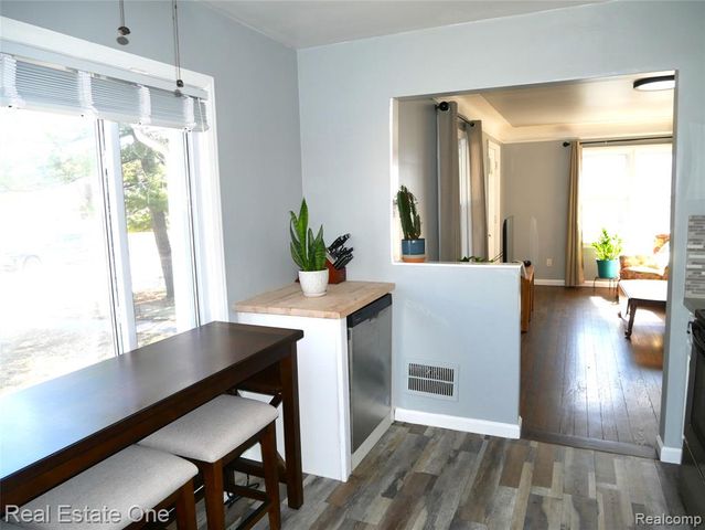 2881 Ellwood Avenue, Berkley, MI 48072