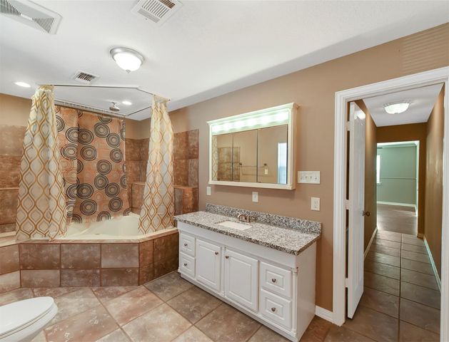 1029 Sycamore Street, La Marque, TX 77568
