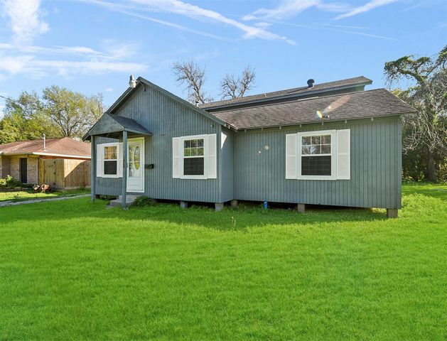 1029 Sycamore Street, La Marque, TX 77568