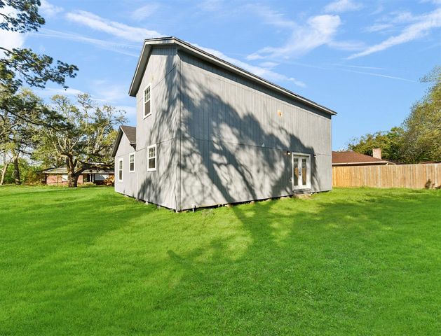 1029 Sycamore Street, La Marque, TX 77568