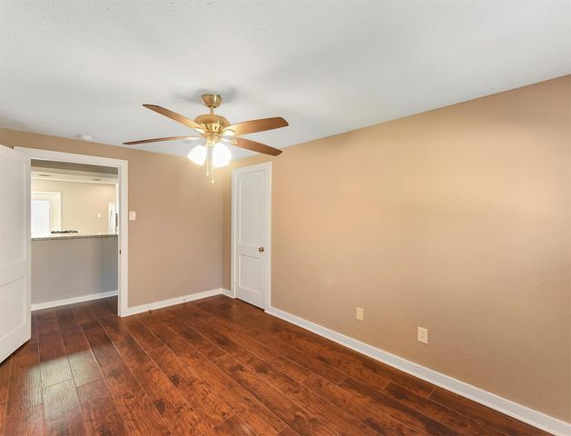 1029 Sycamore Street, La Marque, TX 77568