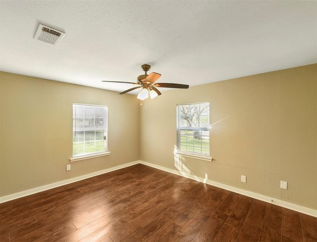 1029 Sycamore Street, La Marque, TX 77568