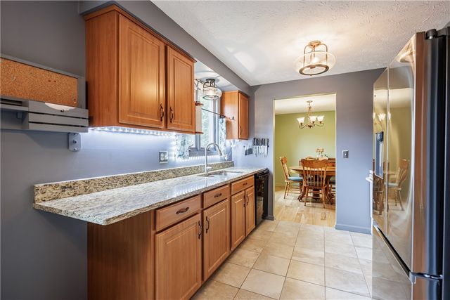 123 Woodsong Lane, Greece, NY 14612