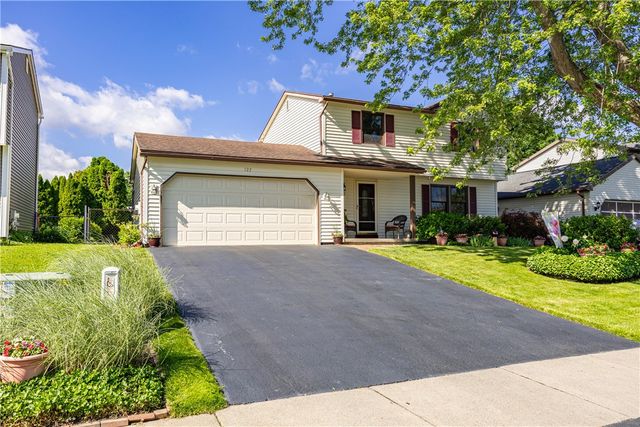 123 Woodsong Lane, Greece, NY 14612