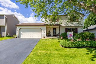 123 Woodsong Lane, Greece, NY 14612