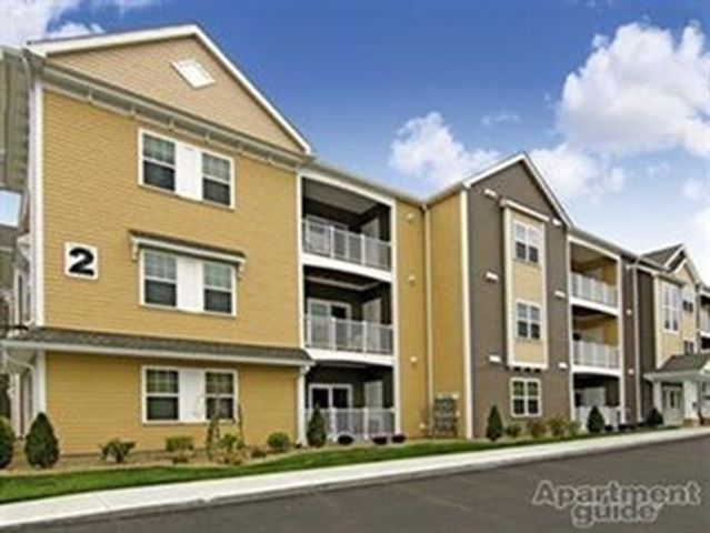 244 Washington Street 2-106, Easton, MA 02356