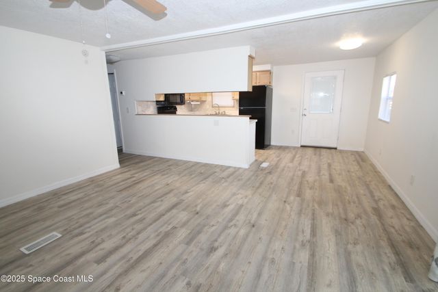 2540 Chatham Way NE, Palm Bay, FL 32905