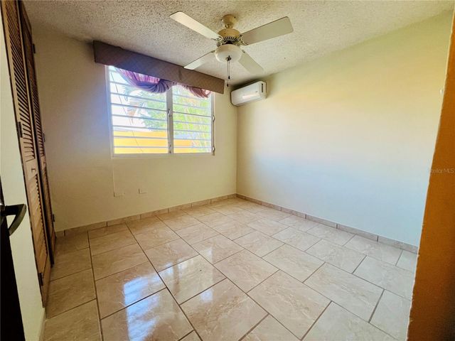 3 PLAZA, Gurabo, PR 00778