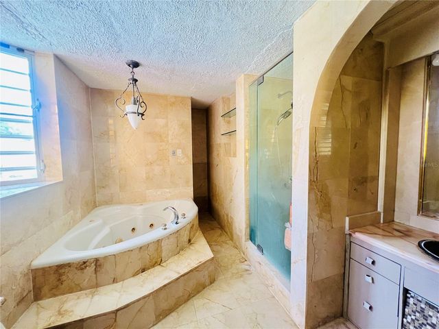 3 PLAZA, Gurabo, PR 00778