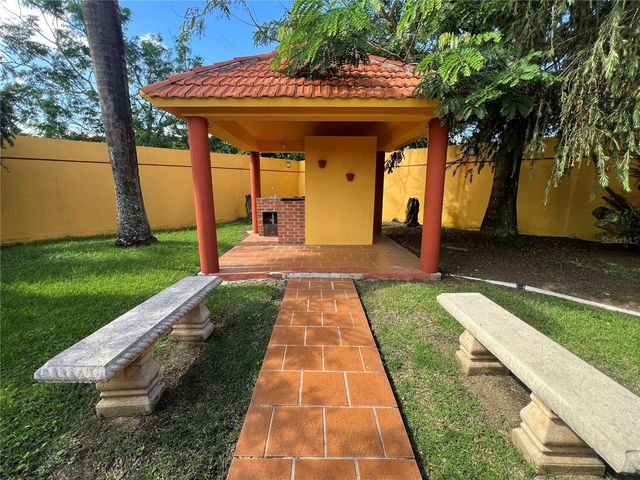 3 PLAZA, Gurabo, PR 00778