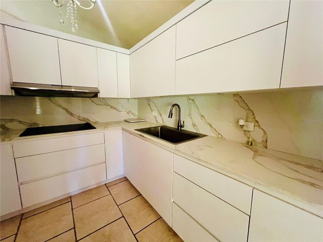 3 PLAZA, Gurabo, PR 00778