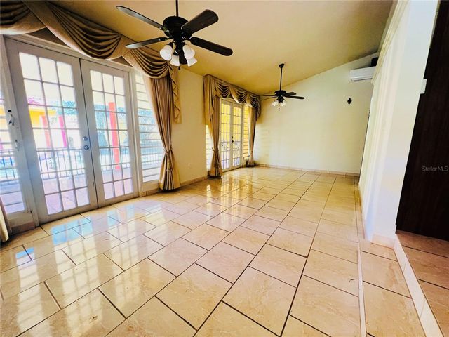 3 PLAZA, Gurabo, PR 00778