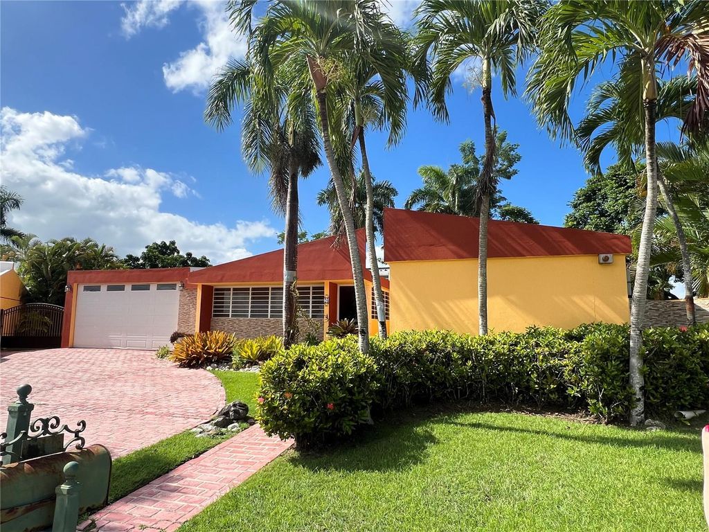 3 PLAZA, Gurabo, PR 00778