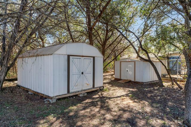 500 Grand Prairie CIR, Dripping Springs, TX 78620