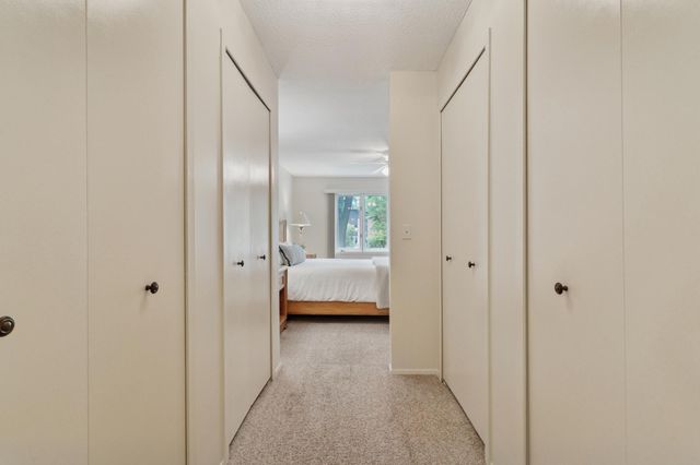 3412 Oak Ridge Road 211, Hopkins, MN 55305