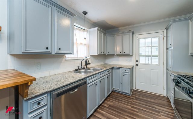 832 E Washington Street, Shreveport, LA 71104