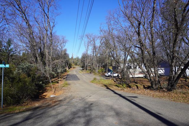 3695 Lily Ln, Shingle Springs, CA 95682