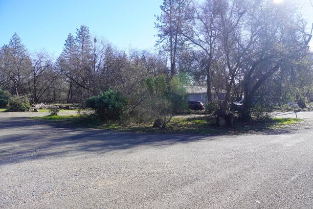 3695 Lily Ln, Shingle Springs, CA 95682