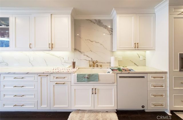 16143 Saint Croix, Huntington Beach, CA 92649