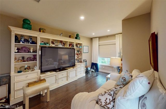 16143 Saint Croix, Huntington Beach, CA 92649