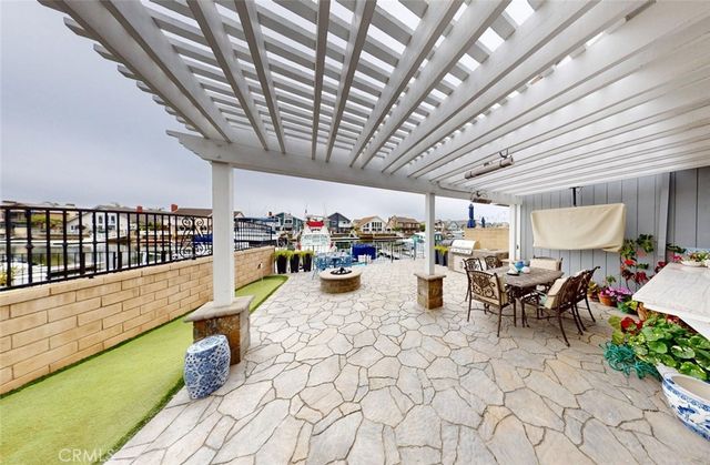 16143 Saint Croix, Huntington Beach, CA 92649