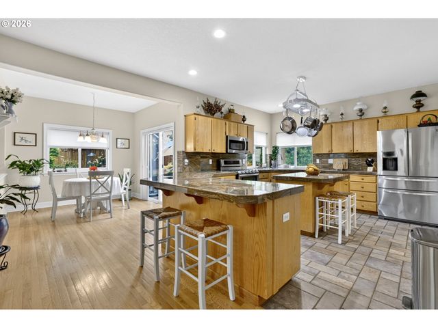 7799 Sw 173RD Pl, Beaverton, OR 97007