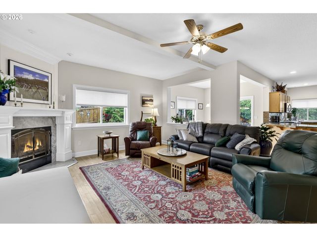 7799 Sw 173RD Pl, Beaverton, OR 97007
