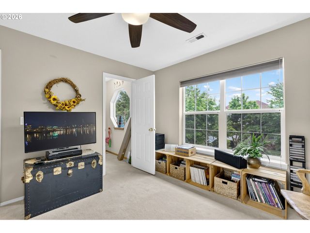 7799 Sw 173RD Pl, Beaverton, OR 97007
