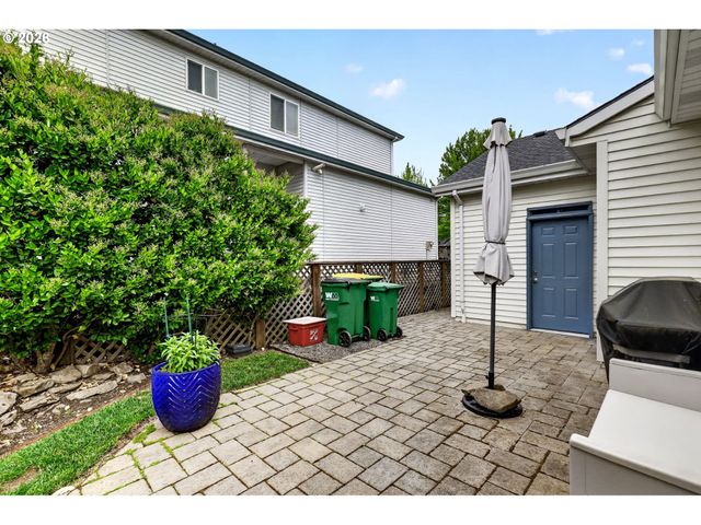 7799 Sw 173RD Pl, Beaverton, OR 97007