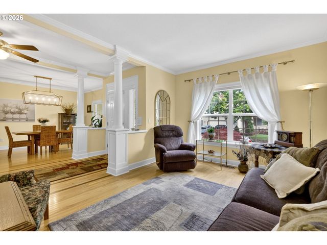 7799 Sw 173RD Pl, Beaverton, OR 97007