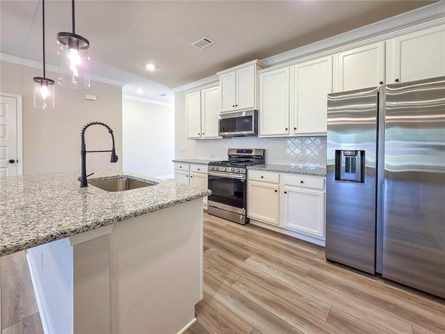 3517 Iron Hearth Bend, Snellville, GA 30039