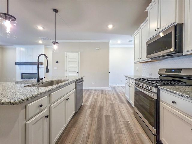 3517 Iron Hearth Bend, Snellville, GA 30039