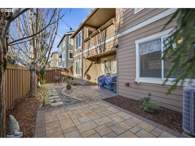 1141 Nw 98th Ave, Portland, OR 97229