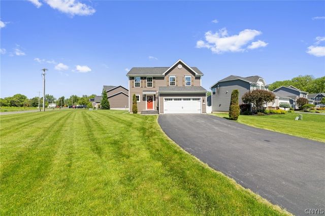 101 Weeping Willow, Camillus, NY 13031