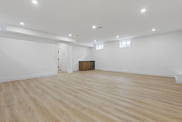 323 Nevada 2, Newton, MA 02460